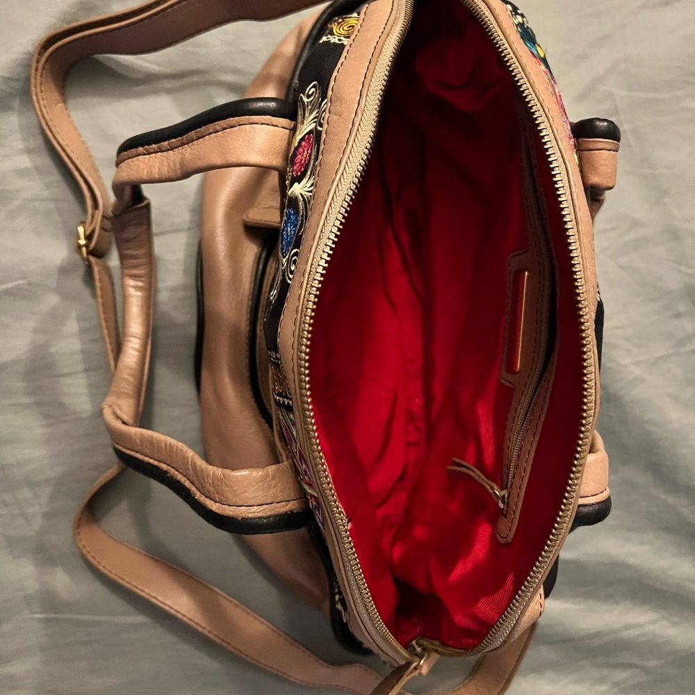 Isabella Fiore Beige and Black Embroidered Shoulder Bag